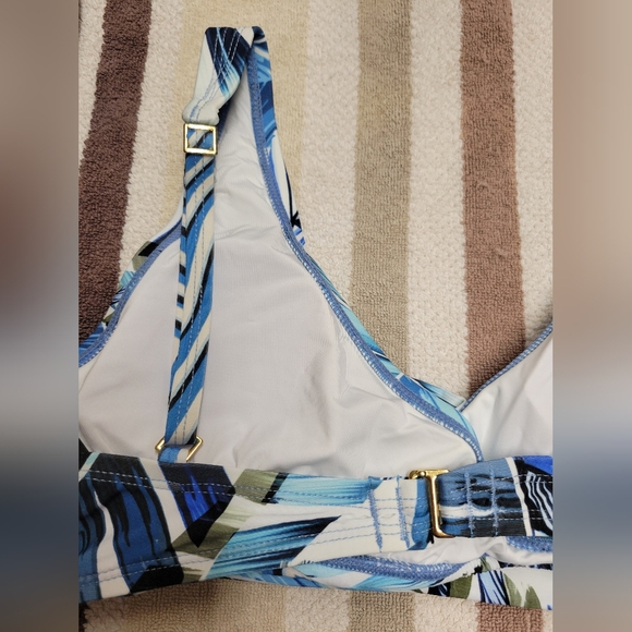 LA BLANCA Two Cool Faux Wrap Bikini Set - Picture 7 of 8